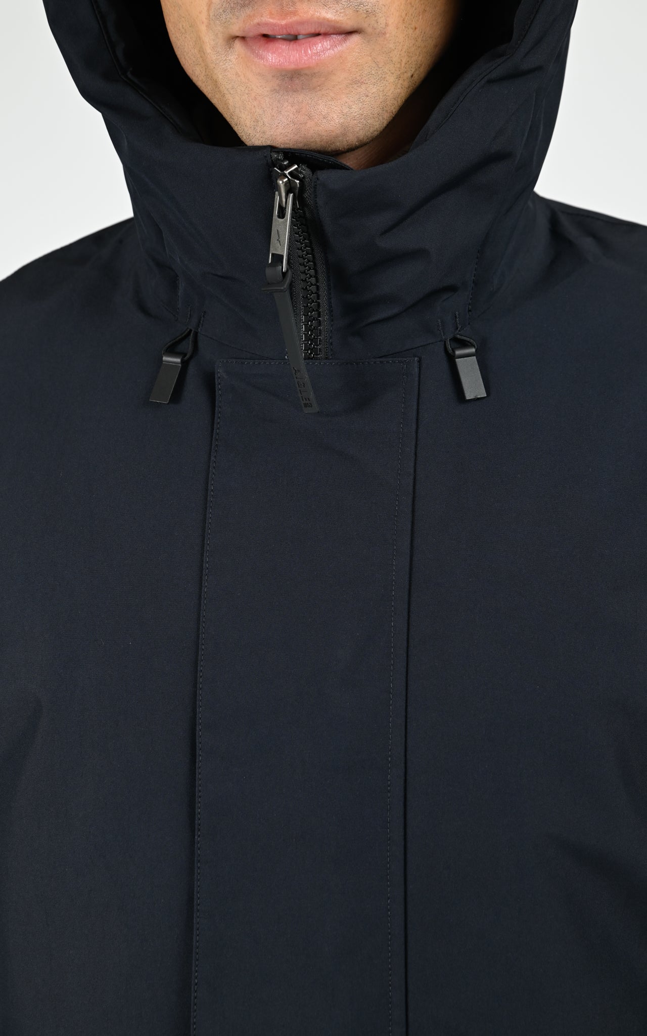 Parka longue à capuche noir